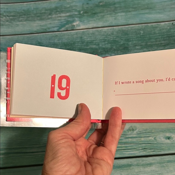 Pink “Why I'm Crushing on You” Book - Picture 3 of 3